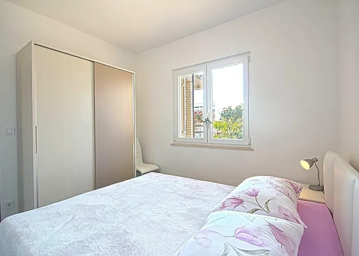Gasthuis *amazing Modern With 2 Bedrooms* 3*