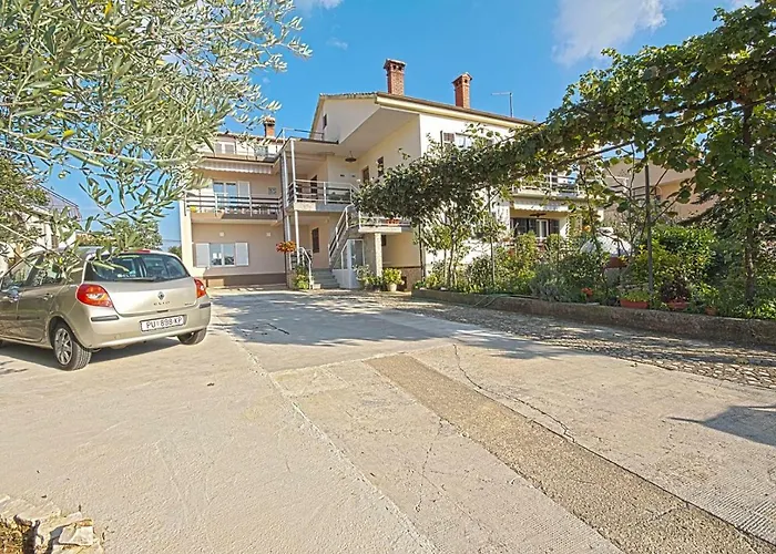 Гостевой дом *amazing Modern With 2 Bedrooms* Воднян