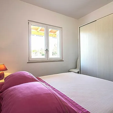 *amazing Modern With 2 Bedrooms* Πανσιόν 3*
